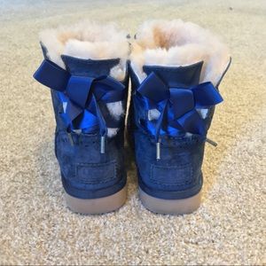 Ugg - Navy Blue Bailey Short with Bow